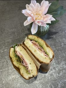 Lire la suite à propos de l’article Retour à Salerne